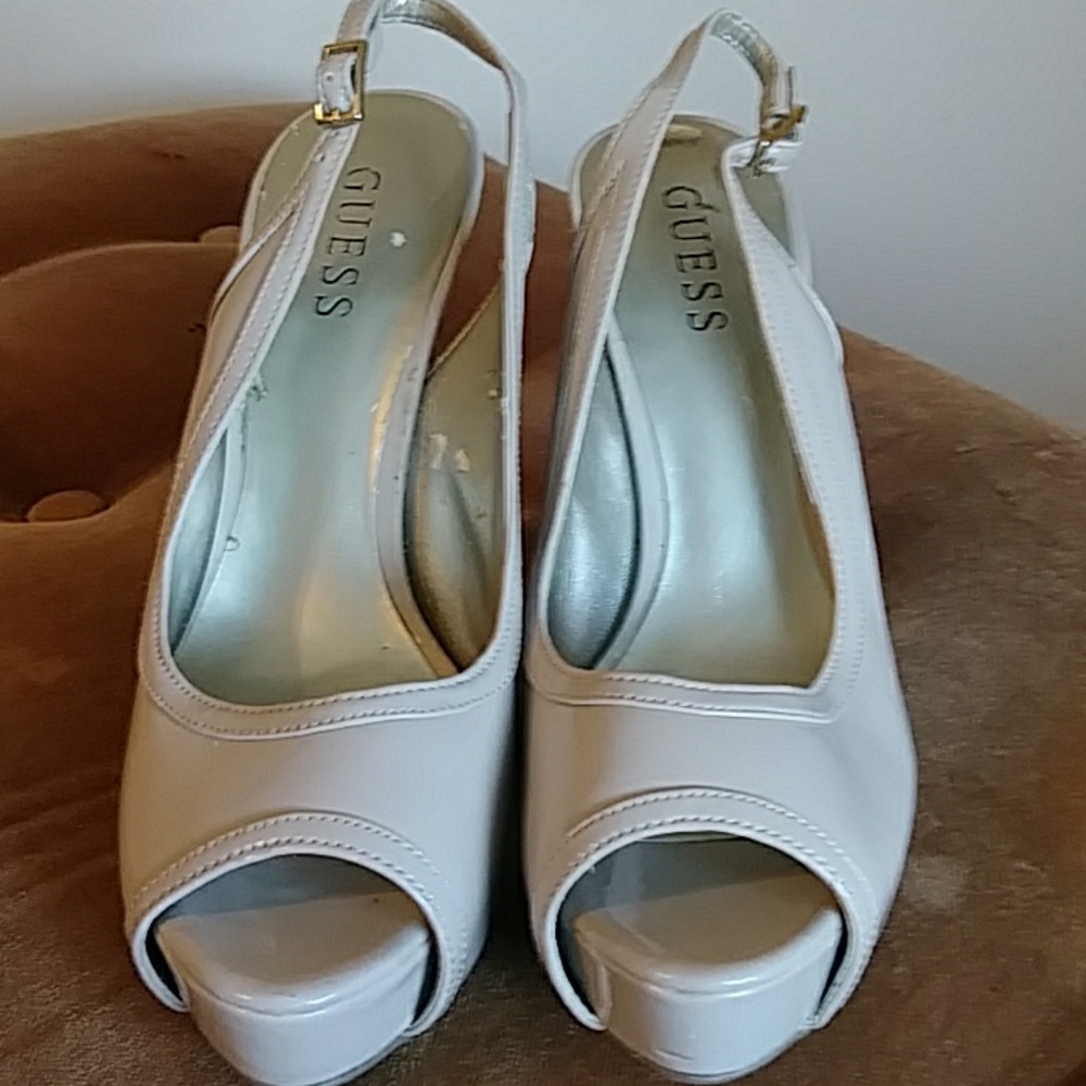 Woman Guess heels